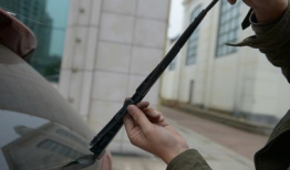 换雨刮器视频,换雨刮器全步骤详解