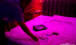 男女床上黄色视频,视频内容深度剖析