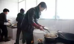 杀猪的视频,揭开残忍真相