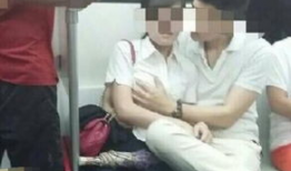 亲嘴摸胸视频,揭秘亲嘴摸胸视频背后的故事